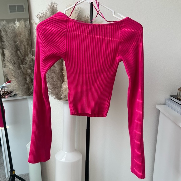 Urban Outfitters long sleeve pink shirt - Picture 2 of 4